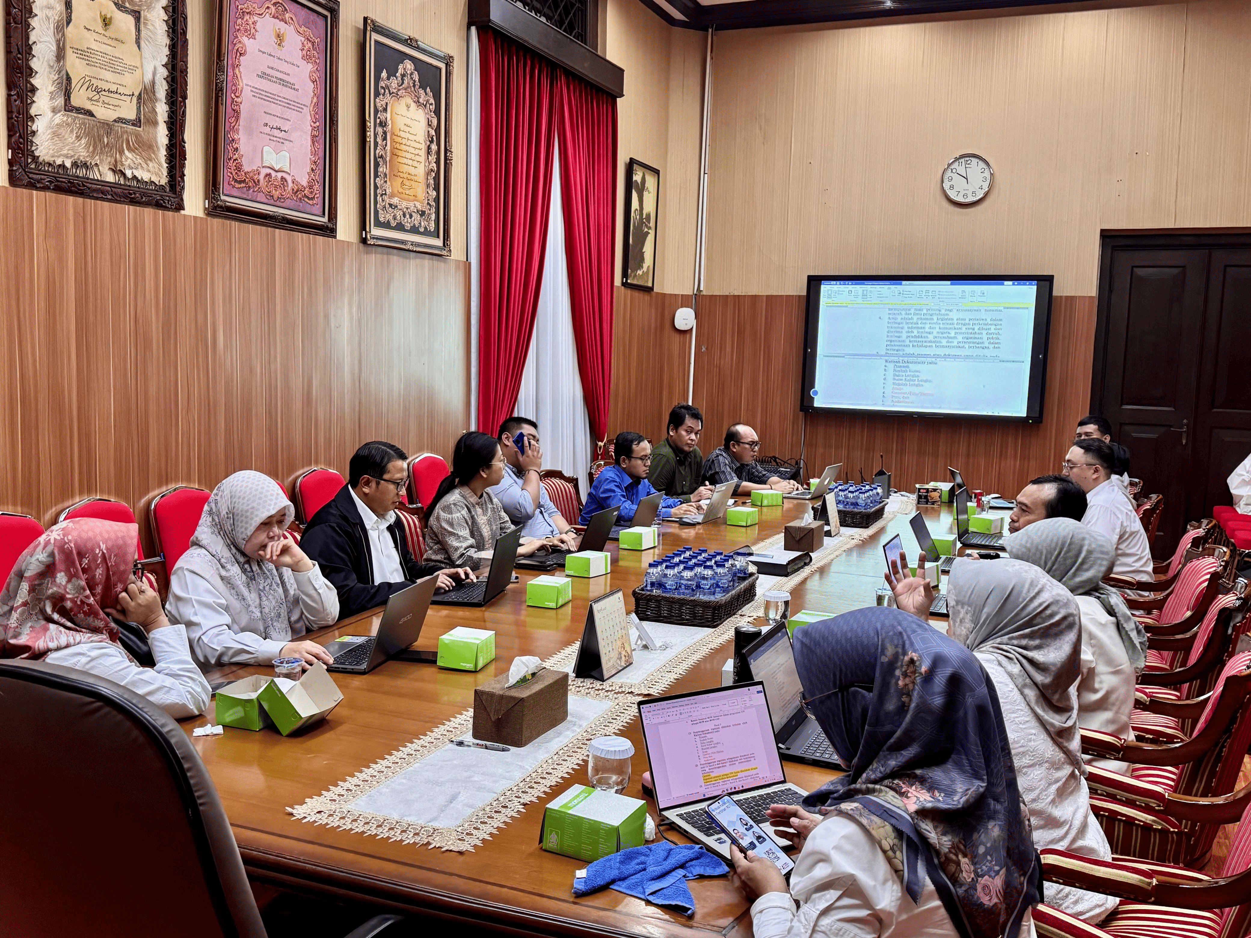 Rapat Pembahasan dan Persiapan Pengusulan Rancangan Peraturan Presiden tentang Registrasi dan Pelestarian Warisan Dokumenter - 29 April 2025